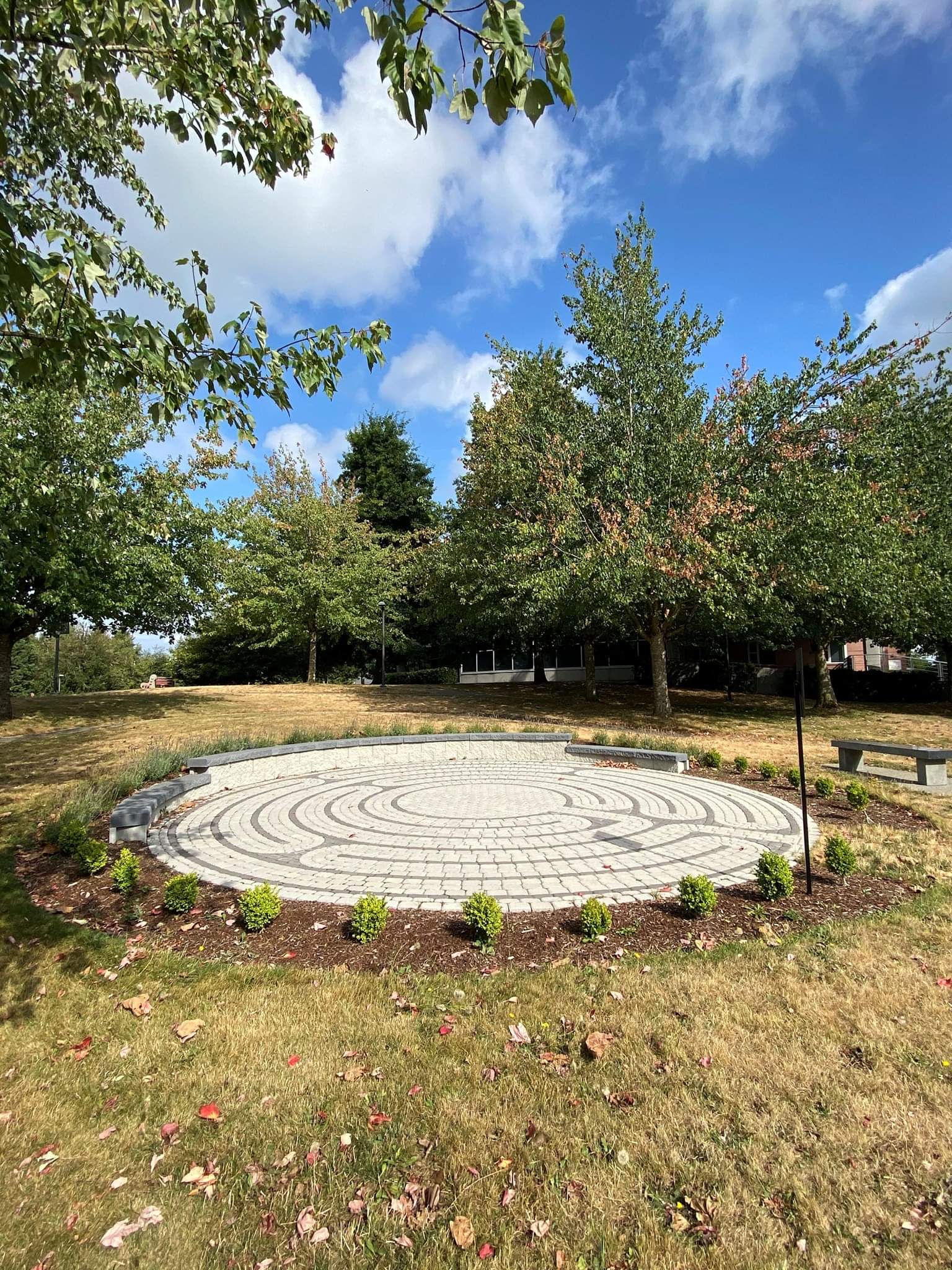 Abingdon™ - The Labyrinth Company