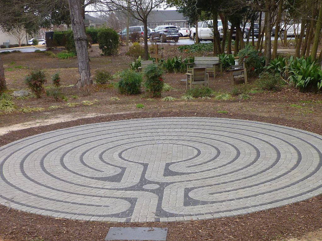 Round Classical™ paver brick labyrinth kits from The Labyrinth Company