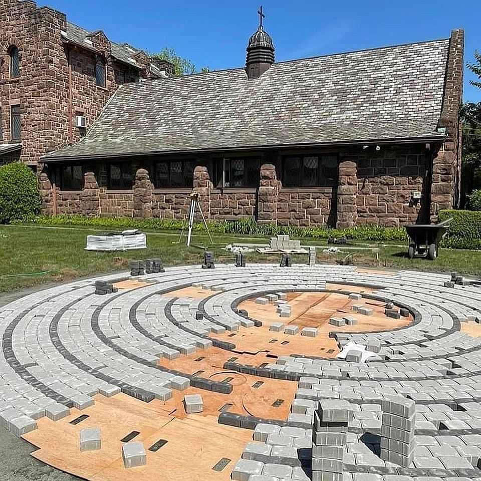 St. Paul™ paver brick labyrinth kits from The Labyrinth Company