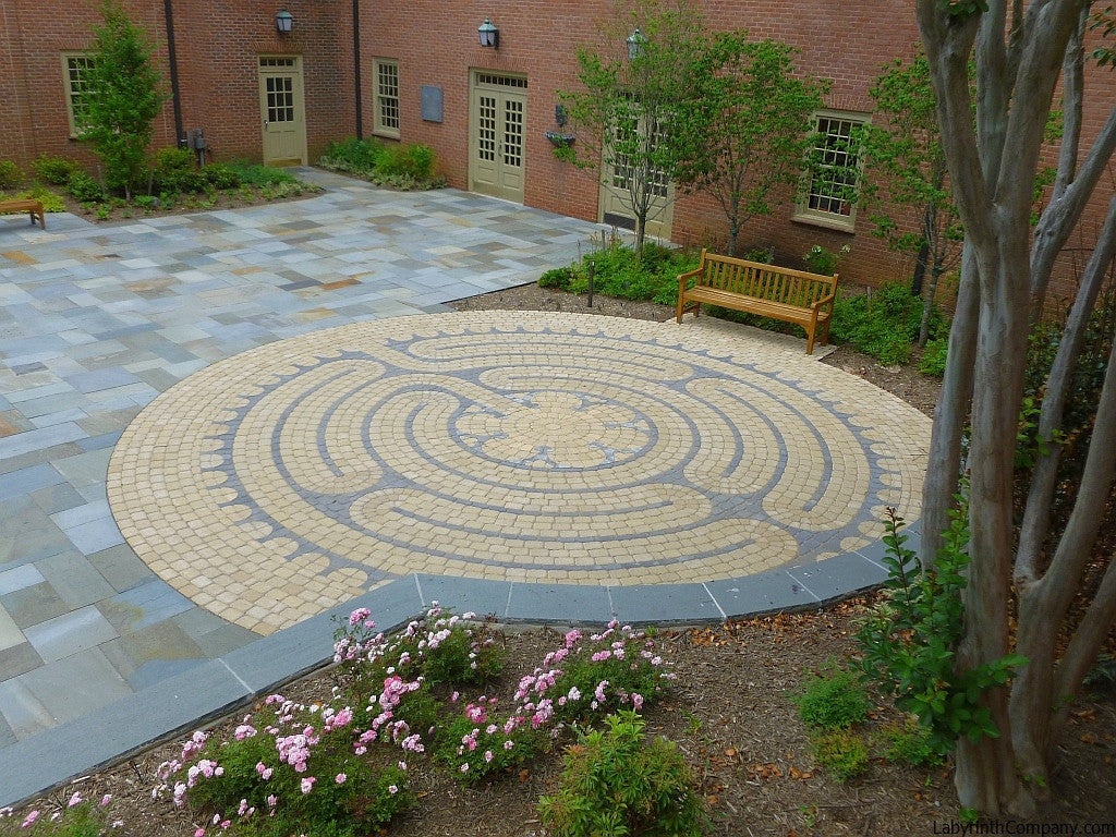 Chelsea à la Chartres™ paver brick labyrinth kit | Labyrinth Company ...