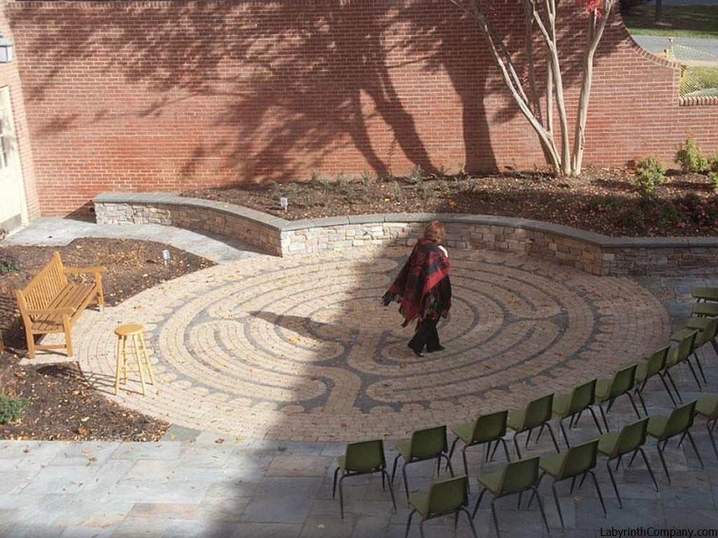 Chelsea à la Chartres™ paver brick labyrinth kit | Labyrinth Company ...