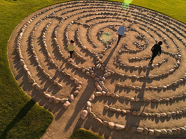 St. Paul à la Chartres™ - The Labyrinth Company